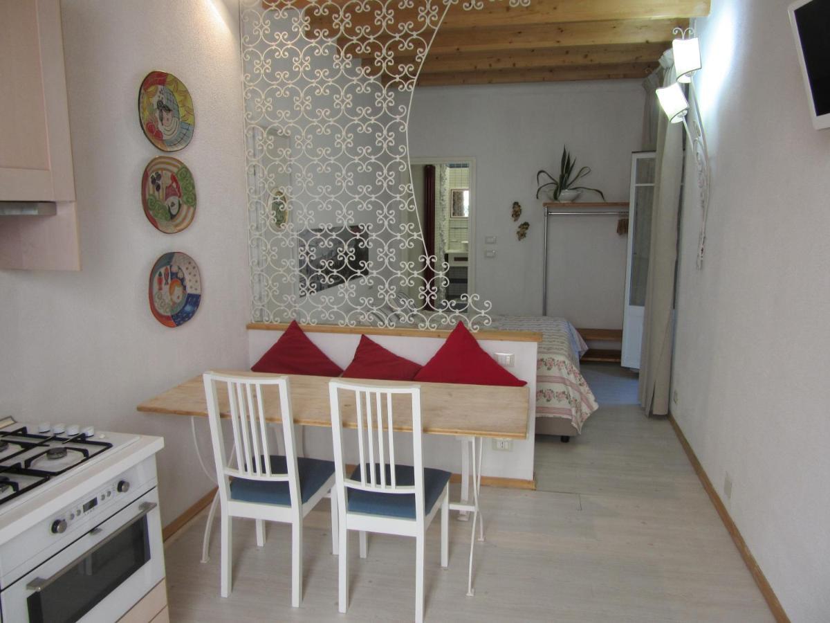 La Pergola Apartment Riomaggiore Exterior photo