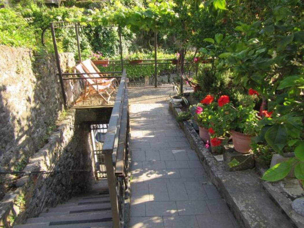 La Pergola Apartment Riomaggiore Exterior photo